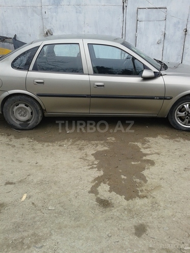 Opel Vectra 1996, 365,000 km - 1.8 l - Bakı