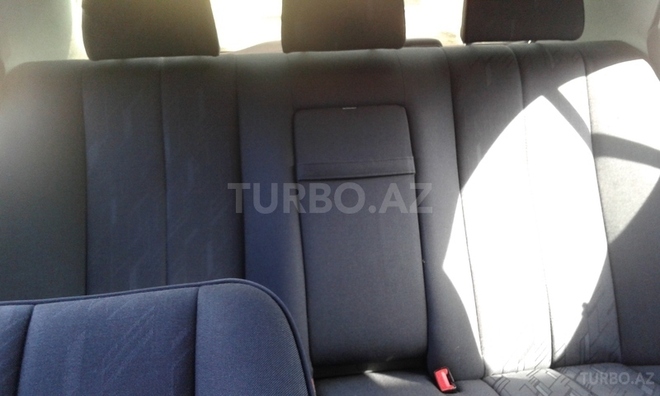 Mercedes E 270 2000, 24,700 km - 2.7 л - Bakı