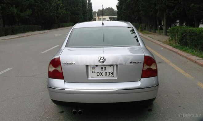 Volkswagen Passat 2002, 135,000 km - 1.8 l - Sumqayıt