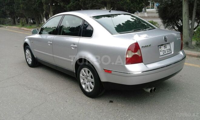 Volkswagen Passat 2002, 135,000 km - 1.8 l - Sumqayıt