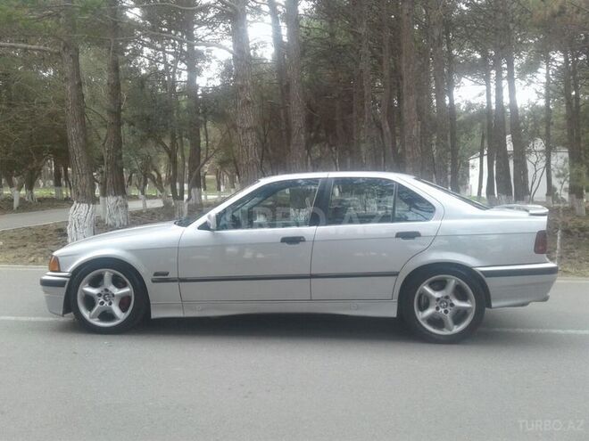 BMW 320 1995, 250,000 km - 2.0 l - Sumqayıt