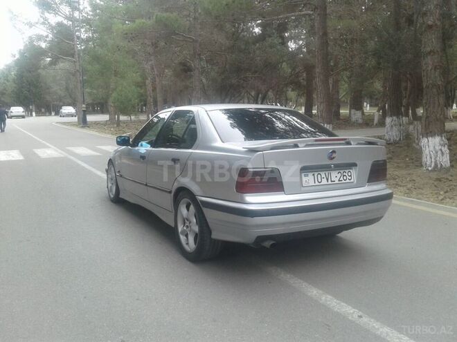 BMW 320 1995, 250,000 km - 2.0 l - Sumqayıt