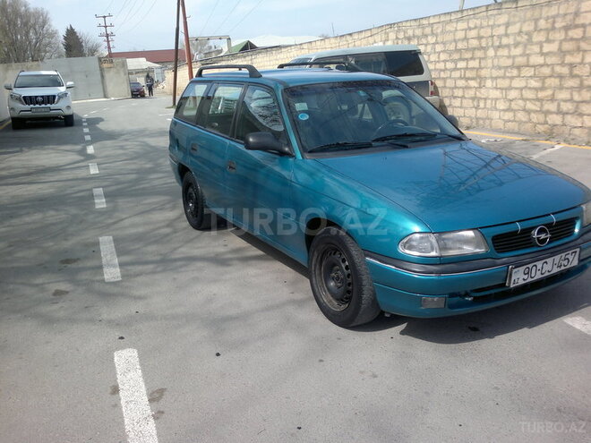 Opel Astra 1996, 250,000 km - 1.6 л - Sumqayıt