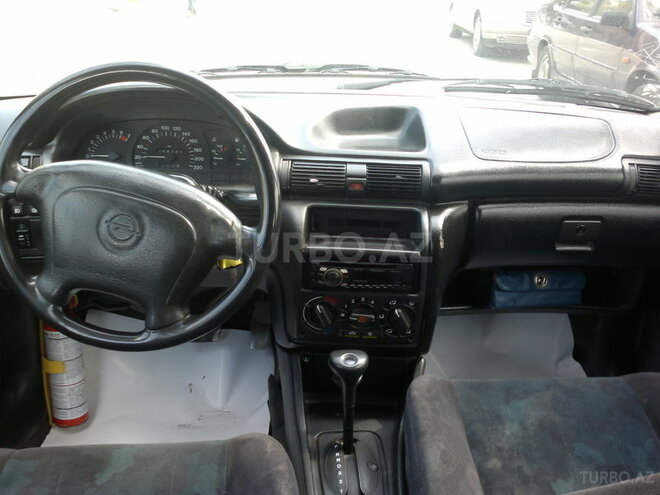 Opel Astra 1996, 250,000 km - 1.6 л - Sumqayıt