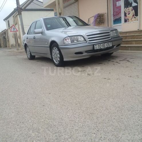 Mercedes C 240 1999, 284,000 km - 2.4 л - Bakı