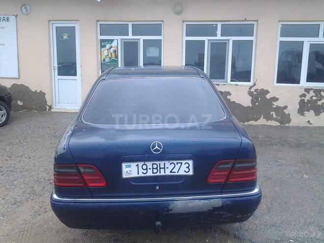 Mercedes E 230 1995, 1,245,434 km - 0.2 л - Bakı