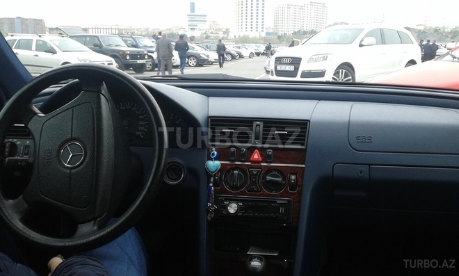 Mercedes C 180 2000, 197,000 km - 1.8 л - Bakı