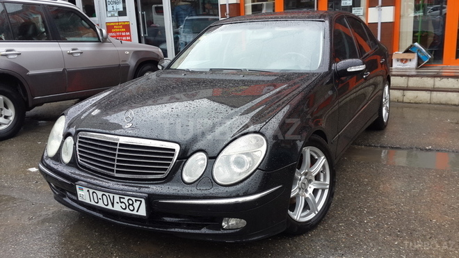 Mercedes E 320 2004, 240,000 km - 3.2 l - Bakı