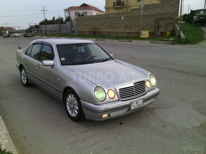 Mercedes E 240 1998, 210,000 km - 2.4 l - Bakı