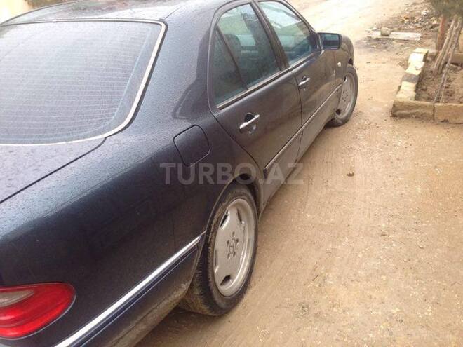 Mercedes E 280 1997, 250,000 km - 2.8 l - Bakı