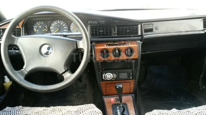 Mercedes E 200 1991, 307,747 km - 2.0 l - Bakı