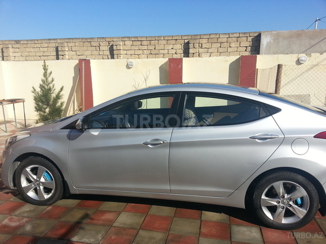 Hyundai Elantra 2011, 75,000 km - 1.6 l - Bakı