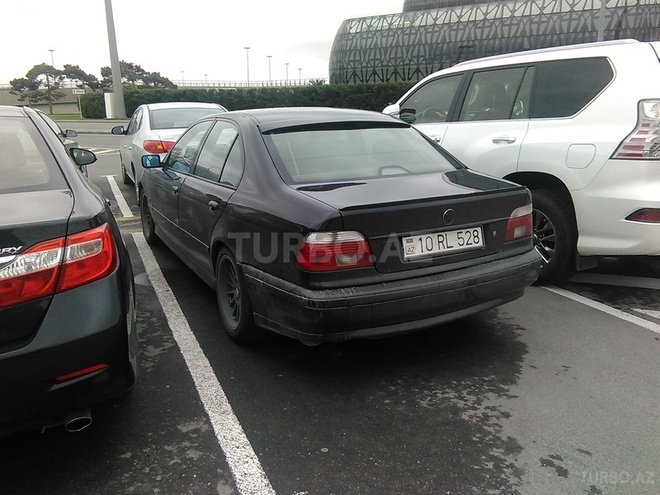BMW 528 1997, 363,000 km - 2.8 l - Bakı
