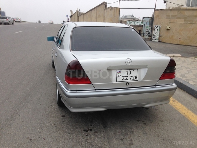 Mercedes C 230 1998, 224,000 km - 2.3 l - Bakı