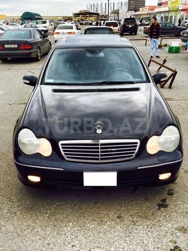 Mercedes C 320 2000, 330,000 km - 3.2 l - Bakı