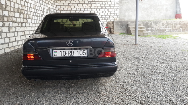 Mercedes E 300 1993, 424,062 km - 3.0 л - Ağstafa