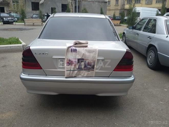Mercedes C 240 1998, 275,000 km - 2.4 l - Gəncə