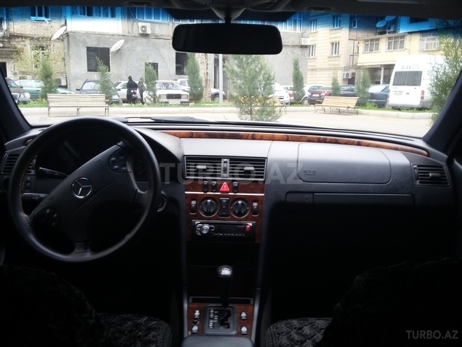 Mercedes C 240 1998, 275,000 km - 2.4 l - Gəncə