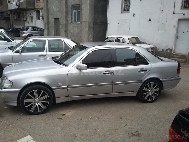Mercedes C 240 1998, 275,000 km - 2.4 l - Gəncə