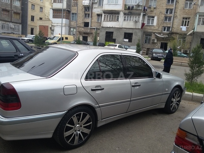 Mercedes C 240 1998, 275,000 km - 2.4 l - Gəncə