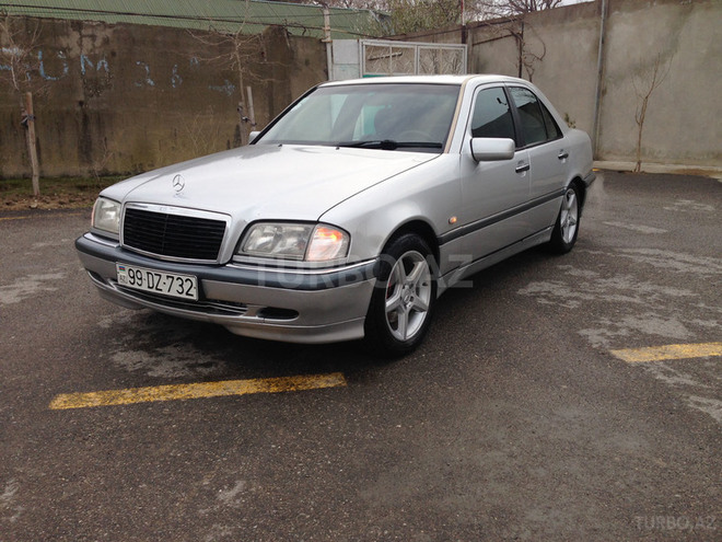 Mercedes C 240 2000, 172,000 km - 2.4 l - Sumqayıt
