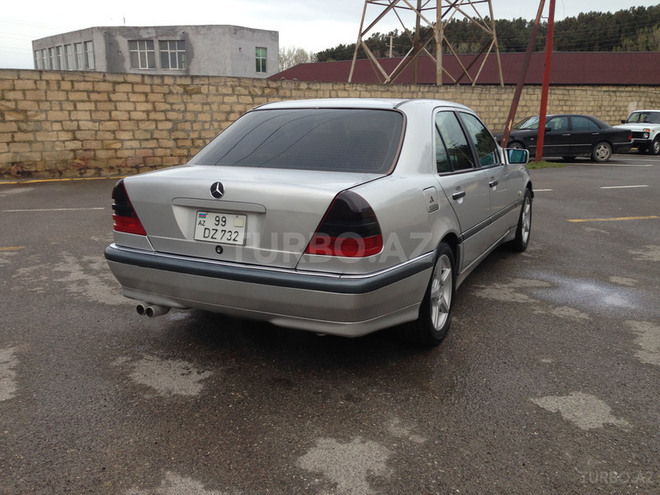 Mercedes C 240 2000, 172,000 km - 2.4 l - Sumqayıt