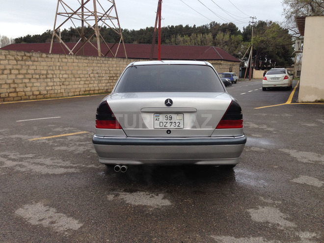 Mercedes C 240 2000, 172,000 km - 2.4 l - Sumqayıt
