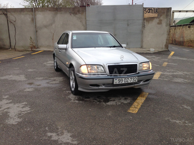 Mercedes C 240 2000, 172,000 km - 2.4 l - Sumqayıt