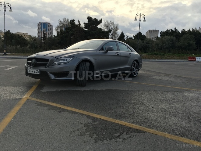 Mercedes CLS 63 AMG 2011, 37,000 km - 5.5 л - Bakı