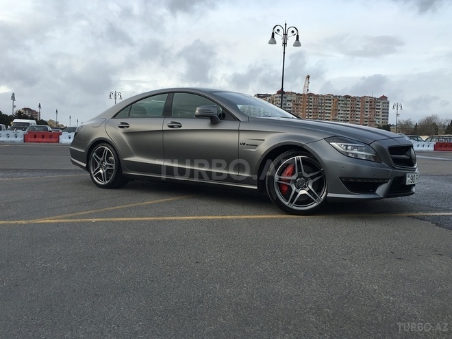 Mercedes CLS 63 AMG 2011, 37,000 km - 5.5 л - Bakı