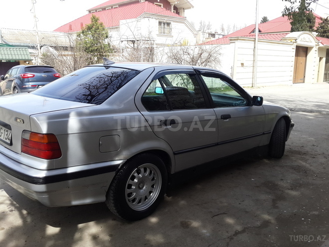 BMW 320 1991, 300,000 km - 2.0 l - Bakı