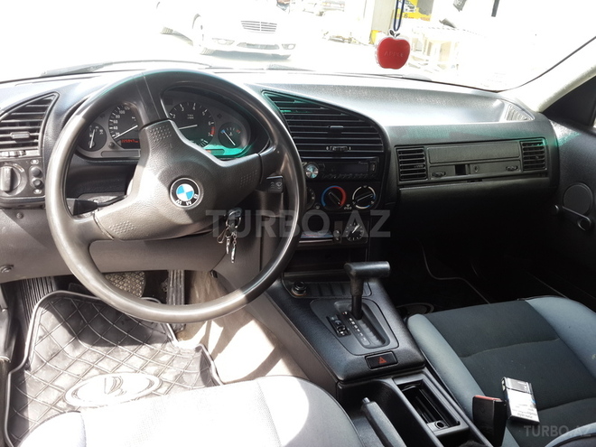 BMW 320 1991, 300,000 km - 2.0 l - Bakı