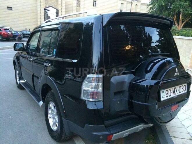 Mitsubishi Pajero 2008, 128,000 km - 3.0 л - Bakı