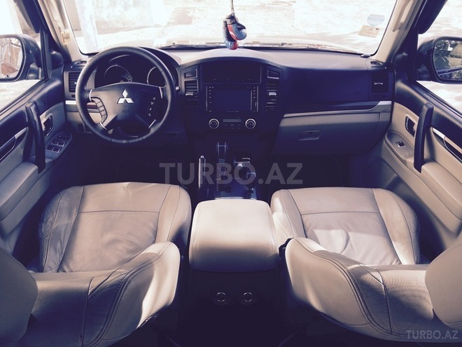 Mitsubishi Pajero 2008, 128,000 km - 3.0 л - Bakı