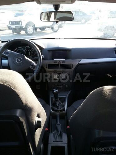 Opel Astra 2006, 298,000 km - 1.9 l - Bakı