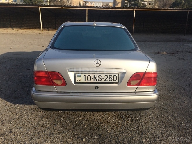 Mercedes E 240 1998, 400,004 km - 2.4 l - Sumqayıt