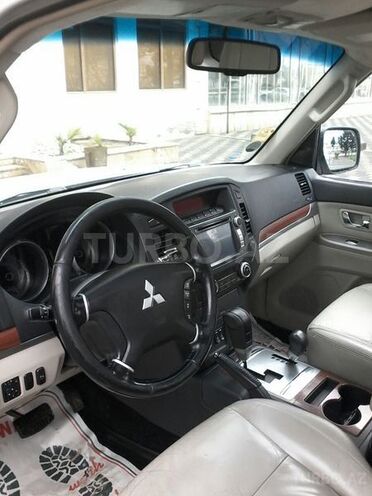 Mitsubishi Pajero 2008, 170,000 km - 3.0 l - Bakı