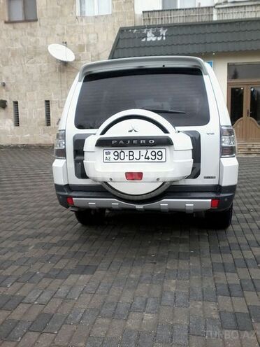 Mitsubishi Pajero 2008, 170,000 km - 3.0 l - Bakı