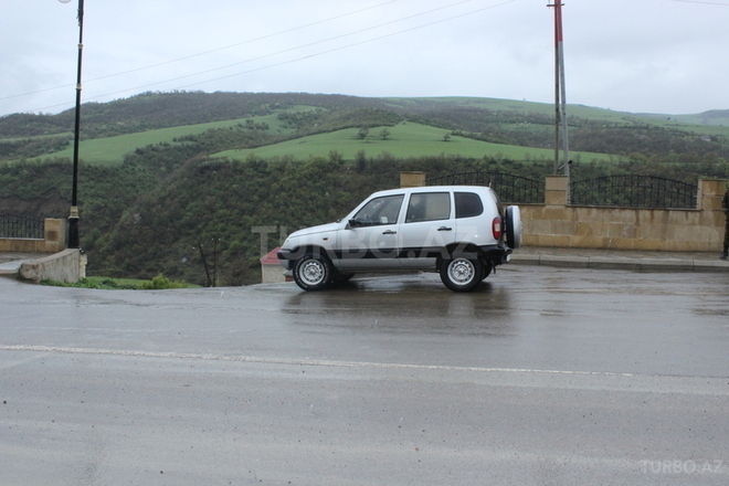 Chevrolet Niva 2008, 100,190 km - 1.7 l - Sumqayıt