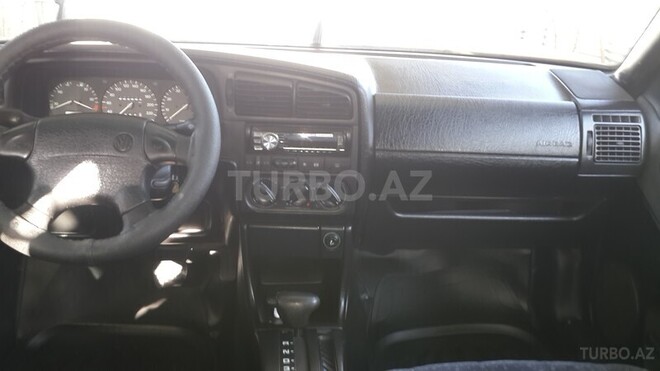 Volkswagen Passat 1995, 241,000 km - 2.0 l - Bakı