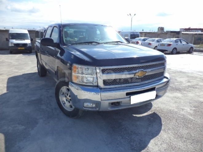 Chevrolet Silverado 2013, 18,000 km - 5.3 l - Bakı