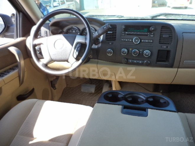 Chevrolet Silverado 2013, 18,000 km - 5.3 l - Bakı