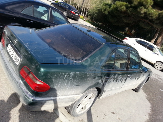 Mercedes E 230 1997, 219,584 km - 2.3 l - Bakı