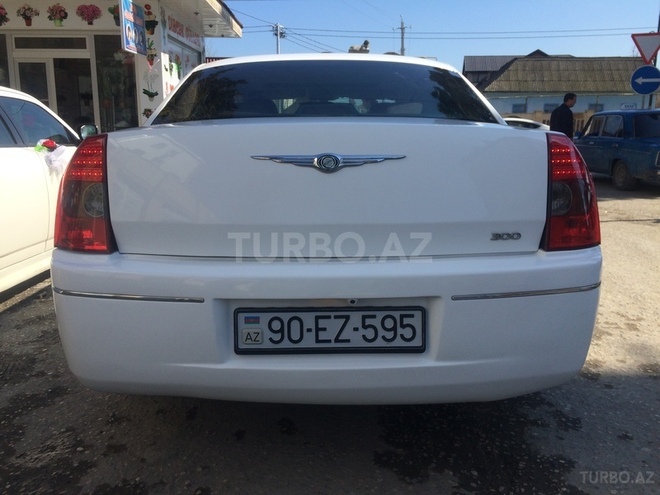 Chrysler 300C 2004, 136,000 km - 3.5 l - Xaçmaz