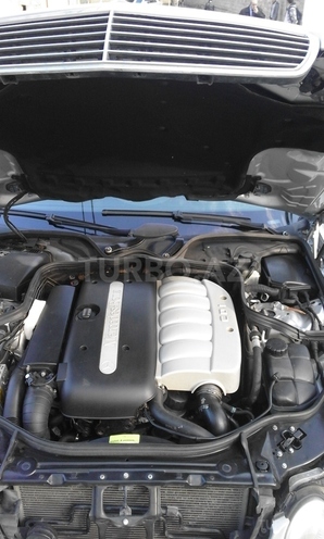 Mercedes E 270 2002, 238,600 km - 2.7 l - Sumqayıt