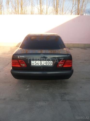 Mercedes E 240 1998, 326 km - 2.4 л - Şirvan