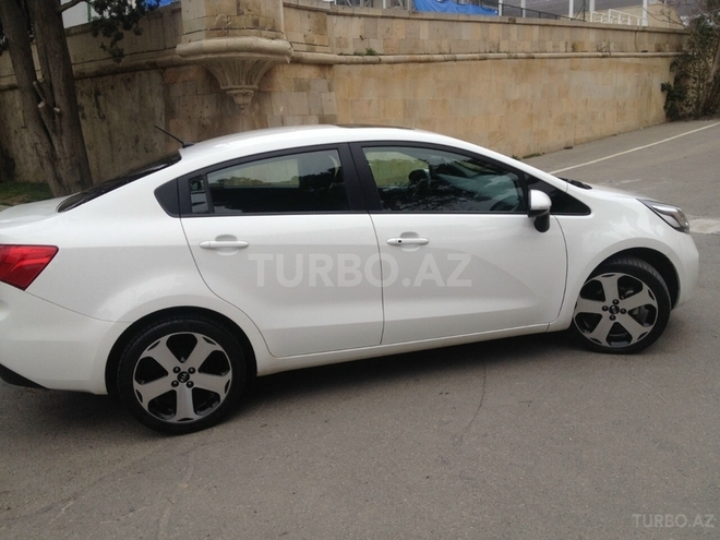 Kia Rio 2013, 110,000 km - 1.4 l - Bakı