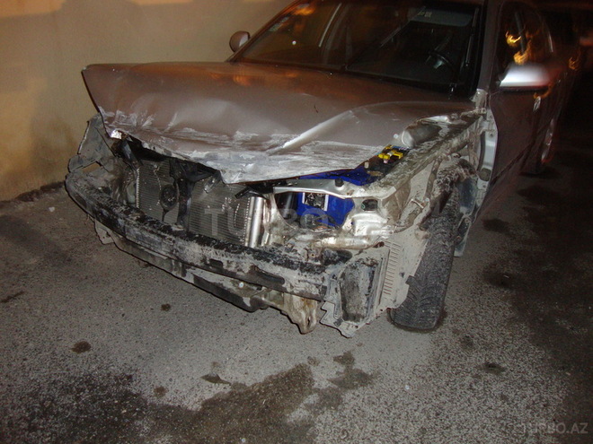 Hyundai Elantra 2002, 140,605 km - 2.0 l - Bakı