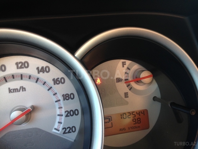 Nissan Tiida 2008, 102,000 km - 1.6 l - Sumqayıt