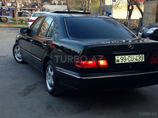 Mercedes E 220 2000, 280,000 km - 2.2 л - Bakı